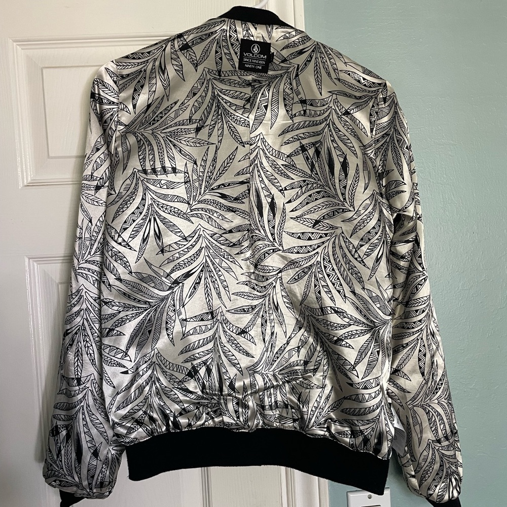 Volcom Bomber Jacket - Picture 6 of 13